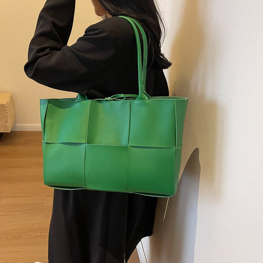 Women's Woven Large Capacity Hand-held Retro Advanced Bags