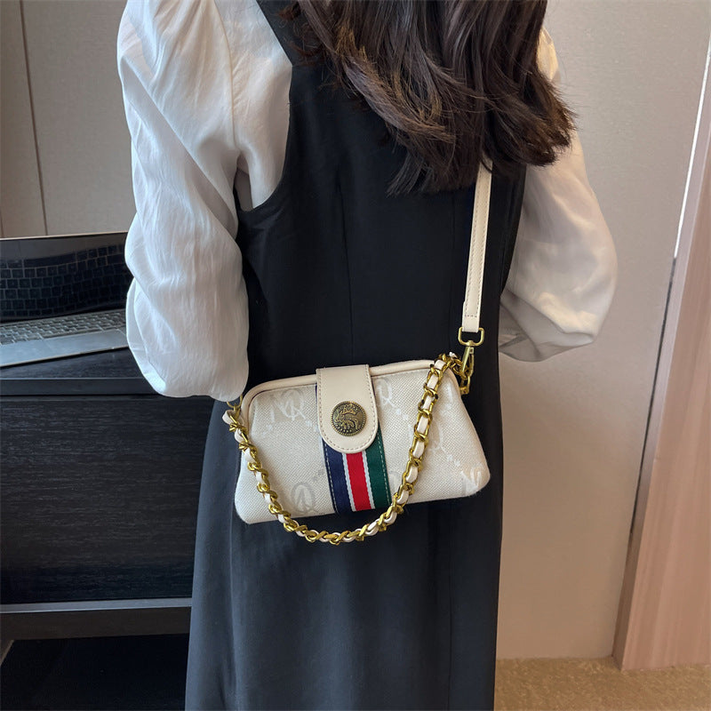 Women's Niche Retro Clip Color Matching Graceful Shoulder Bags