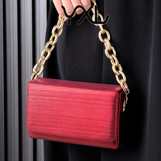 Creative Women's Featured Chain High-grade Simple Evening Bags
