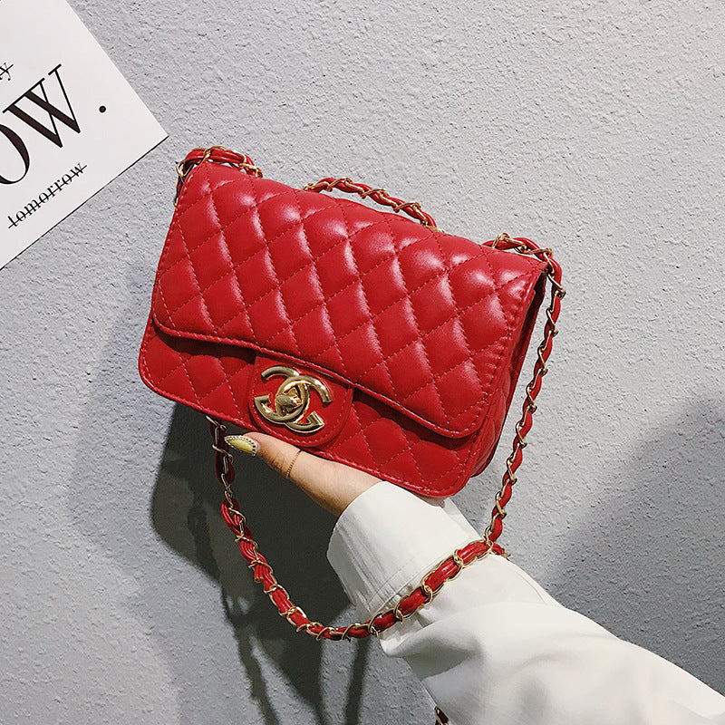Women's Fashionable Korean Diamond Chain Classic Style Bags