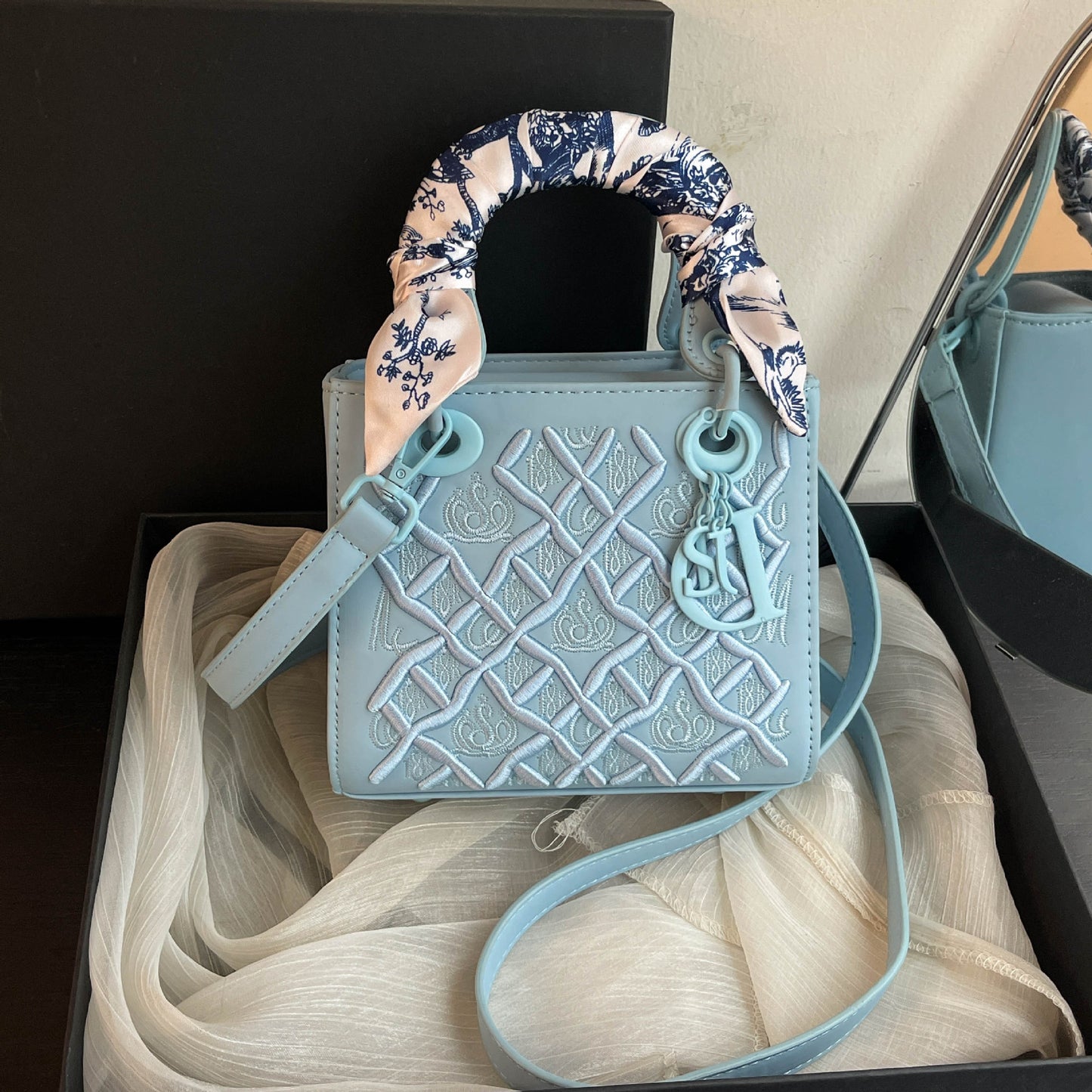 Women's High-grade Light Luxury Chinese Style Embroidery Small Square Bags