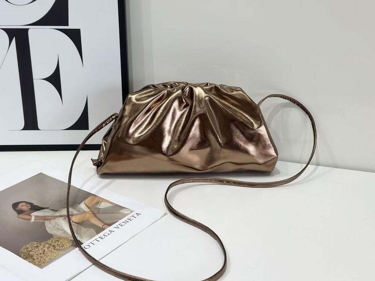Women's High-grade Pleated Cloud Plain Fashionable Shoulder Bags