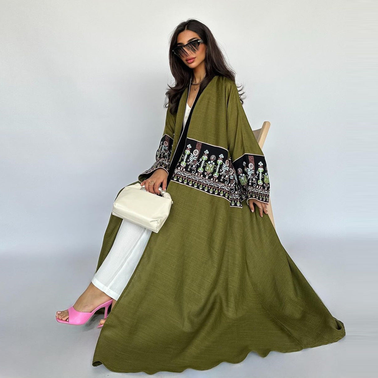 Women's Unique Graceful Embroidery Robe Muslim Clothing