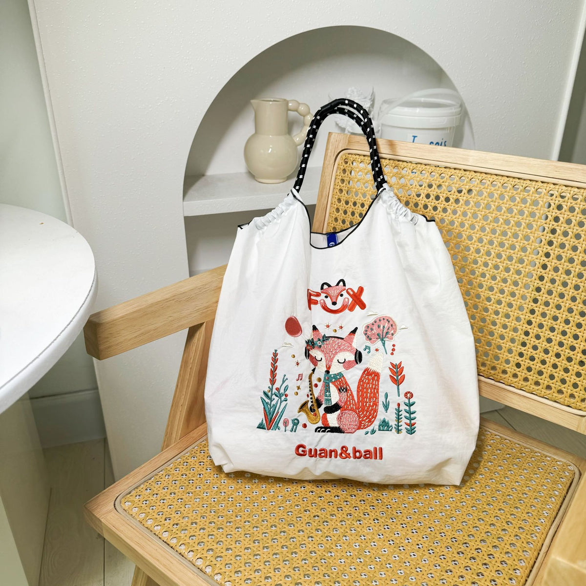Women's Nylon Embroidered Fashion Niche Large Capacity One Women's Shoulder Bag