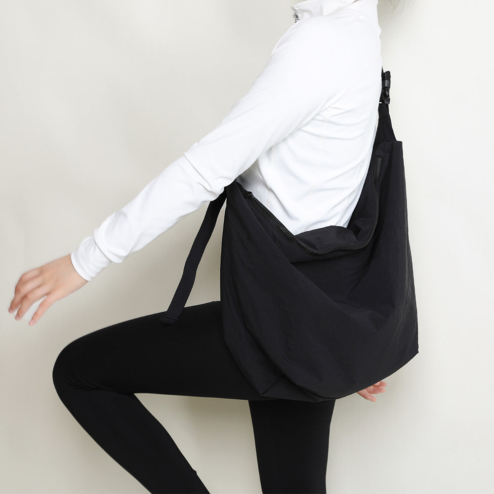 Women's & Men's Style Idle Large Capacity Nylon Dumpling Simple Crossbody Bags