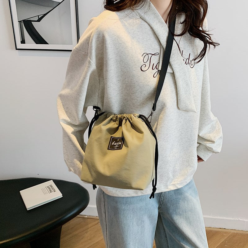 Women's Fashionable Simple Nylon Drawstring Pouch Women's Messenger Bag