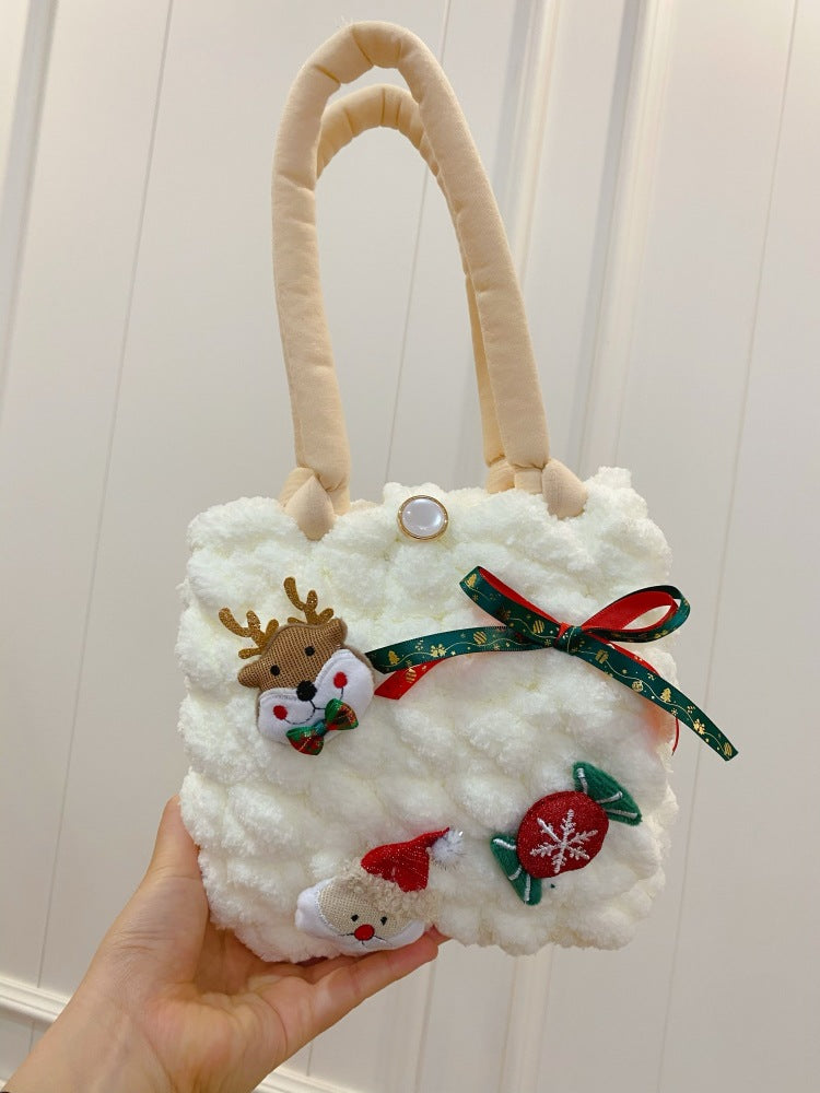 Beaver Hand-woven Cloud Wool Material Cute Women's Handbag