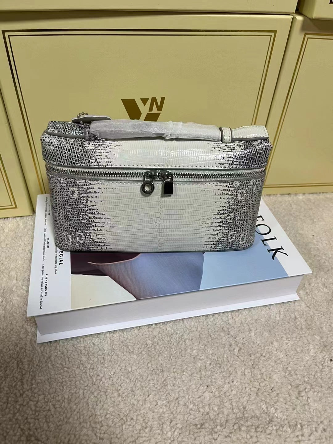 Milk Plain White Rice Box With Strap Handbags