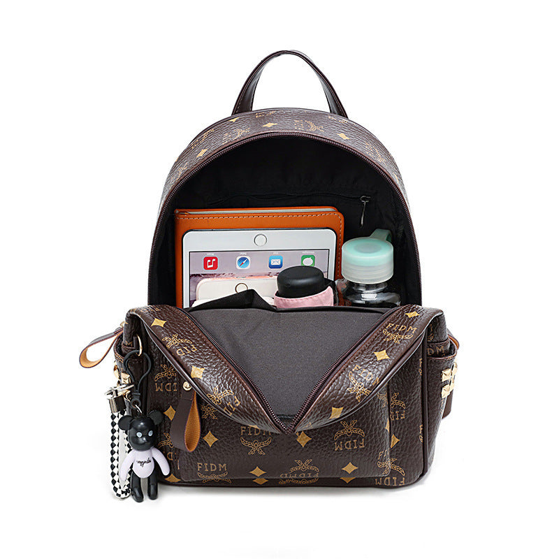 Women's Fashion Rivet Large Capacity Shaping Fashionable Shoulder Bags