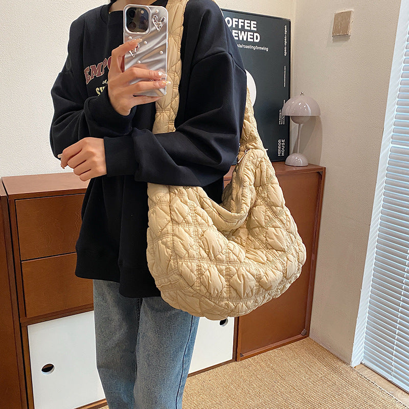 Pleated Large Capacity Cloud Niche High-grade Down Crossbody Bags