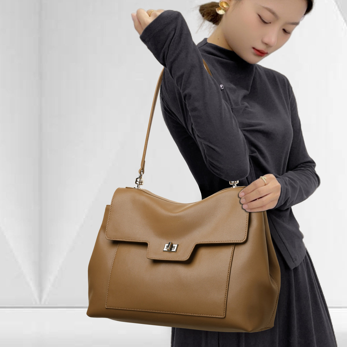 Women's High-grade Large Capacity Genuine Leather Women's Shoulder Bag