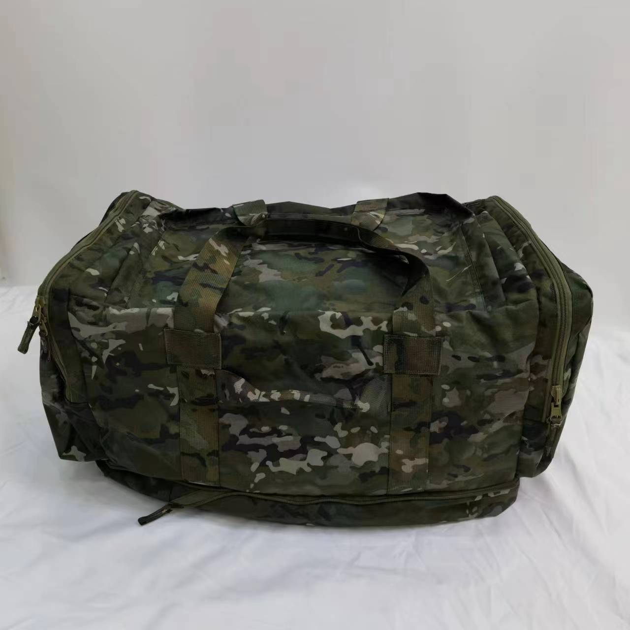 Camouflage Front Shipping Quilt Set Pocket Bags
