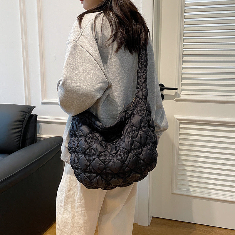 Pleated Large Capacity Cloud Niche High-grade Down Crossbody Bags