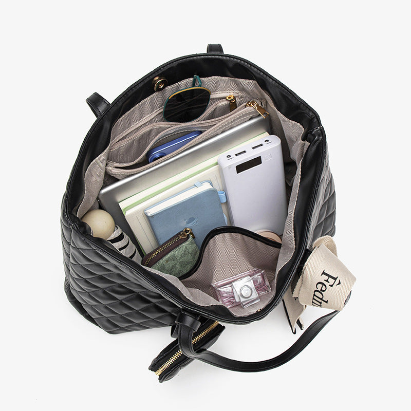 Commuter Texture Large Capacity Everyday Joker Shoulder Bags