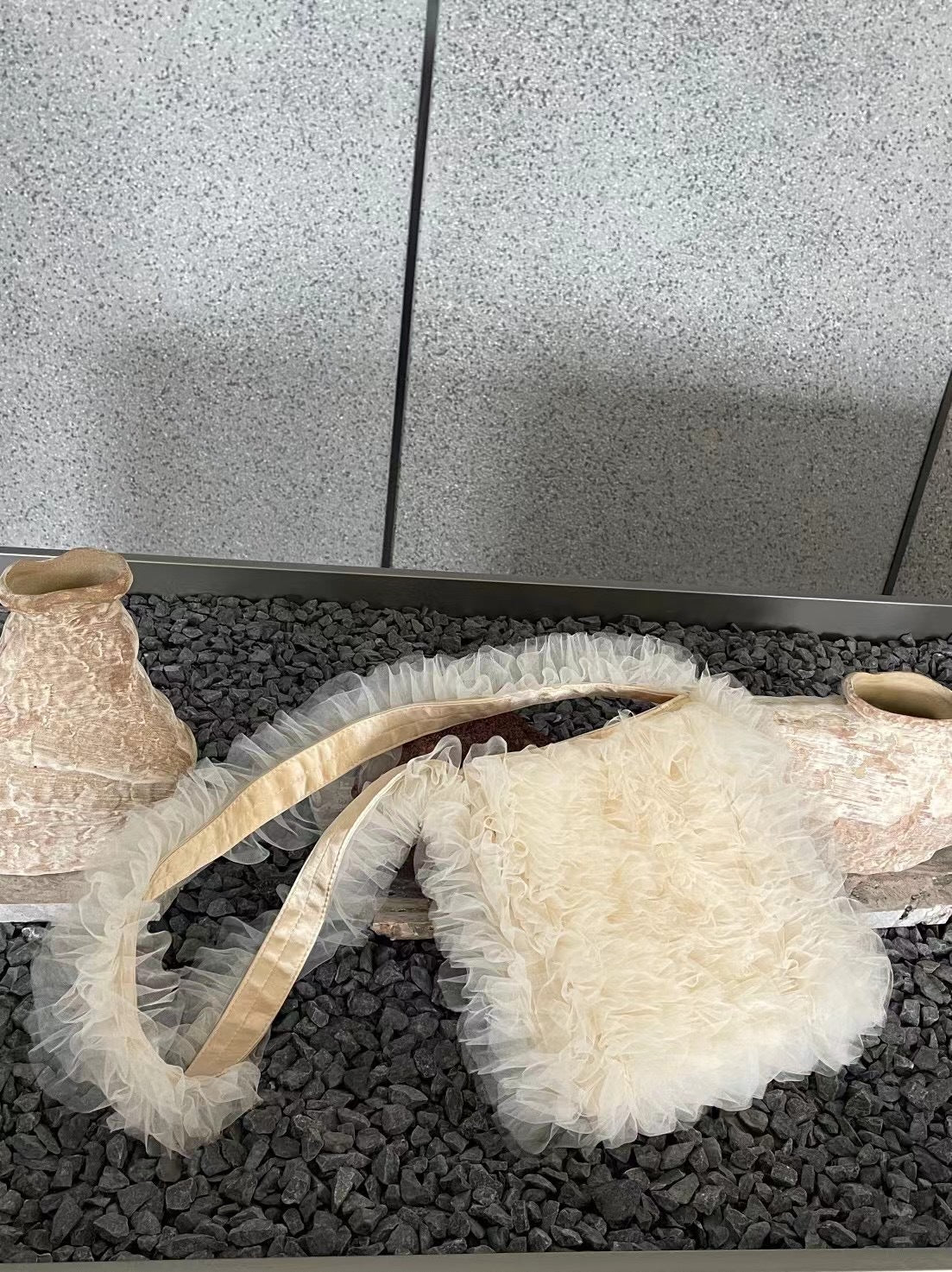 Women's French Style Cake Lace Pleated Layer Yarn Solid Color Crossbody Bags