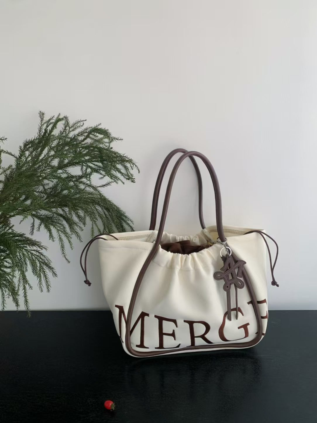 Thai Union Famous Large Capacity Totes Airport Women's Shoulder Bag