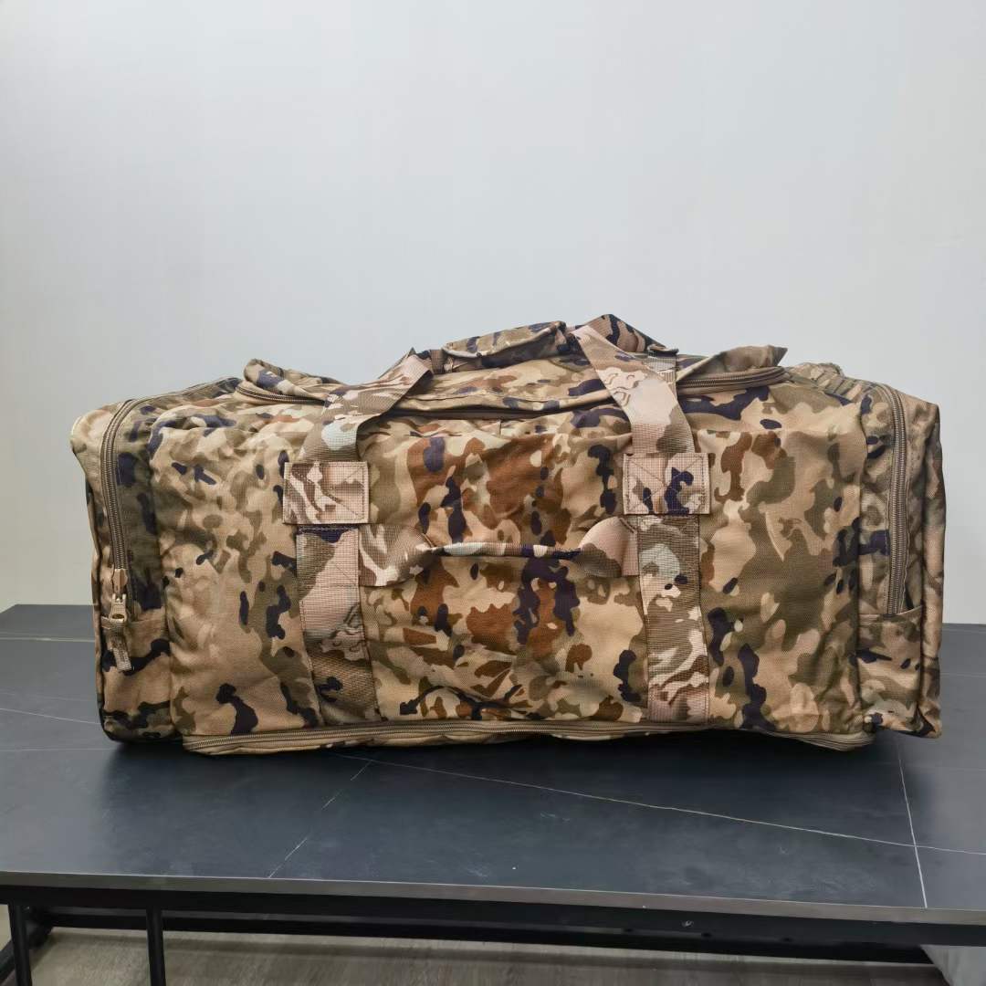 Camouflage Front Shipping Quilt Set Pocket Tactical Bags