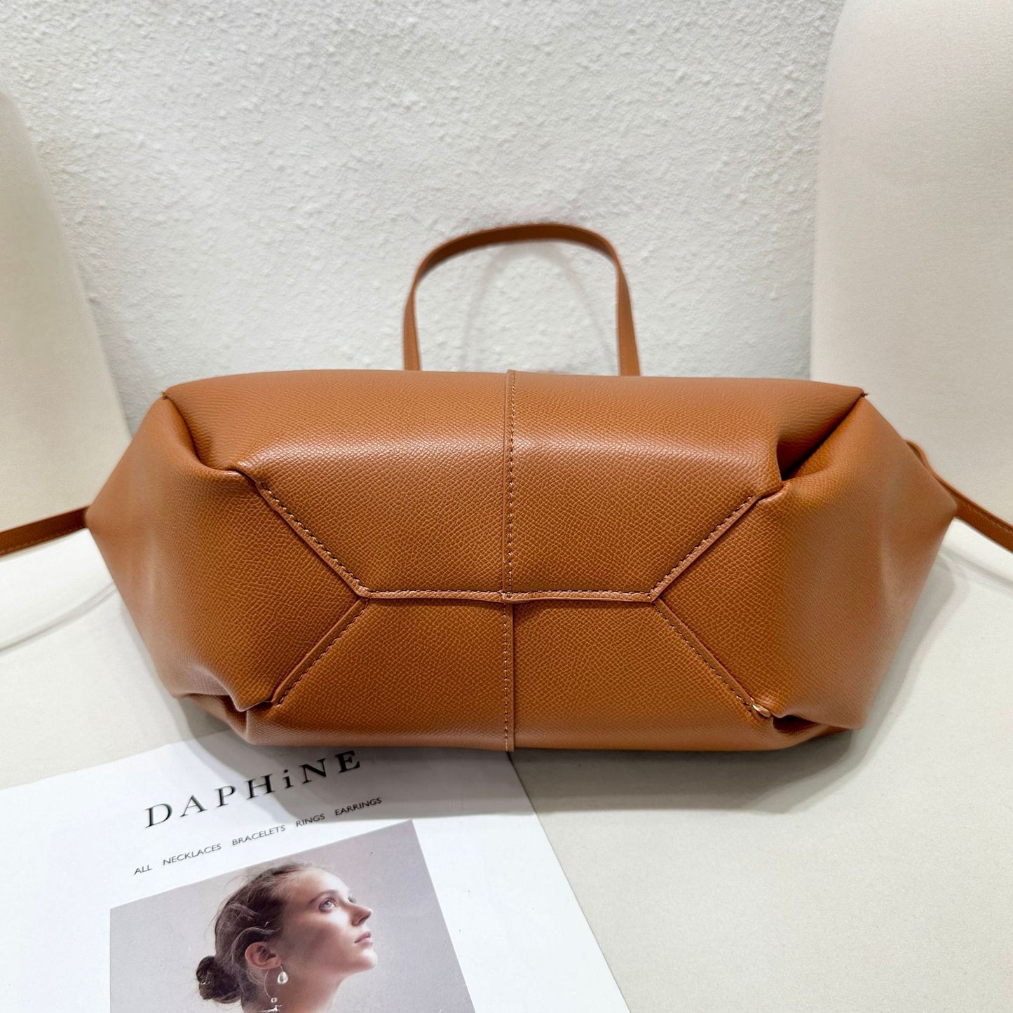 Niche Large Capacity Commuter Advanced Sense Bags