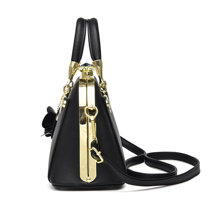 Women's Best-selling Shell Steel Frame Trendy Clip Shoulder Bags