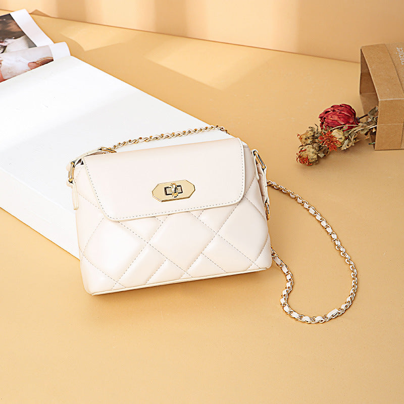 Women's Design Rhombus Chain Fashion Pouches Fashionable Crossbody Bags