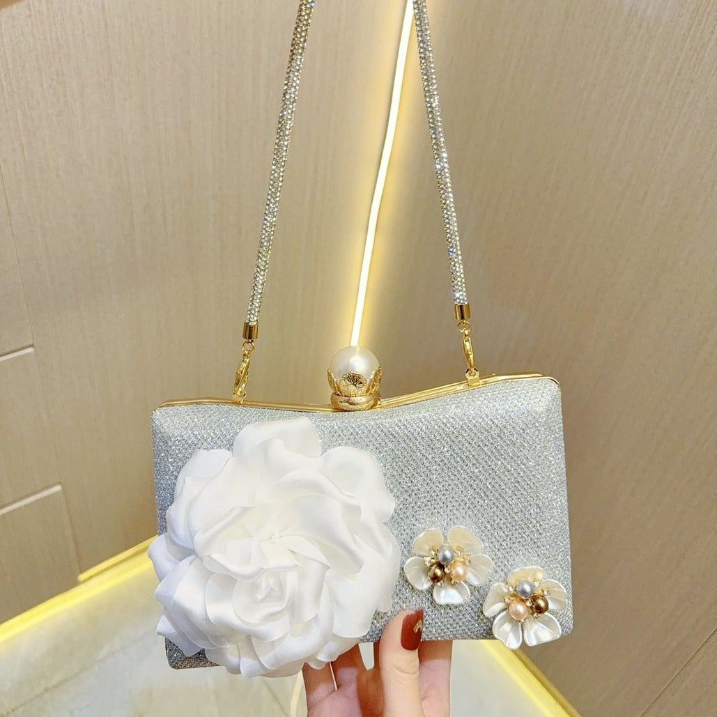 Delicate Pearl Flower Dinner Niche Clutch Evening Bags