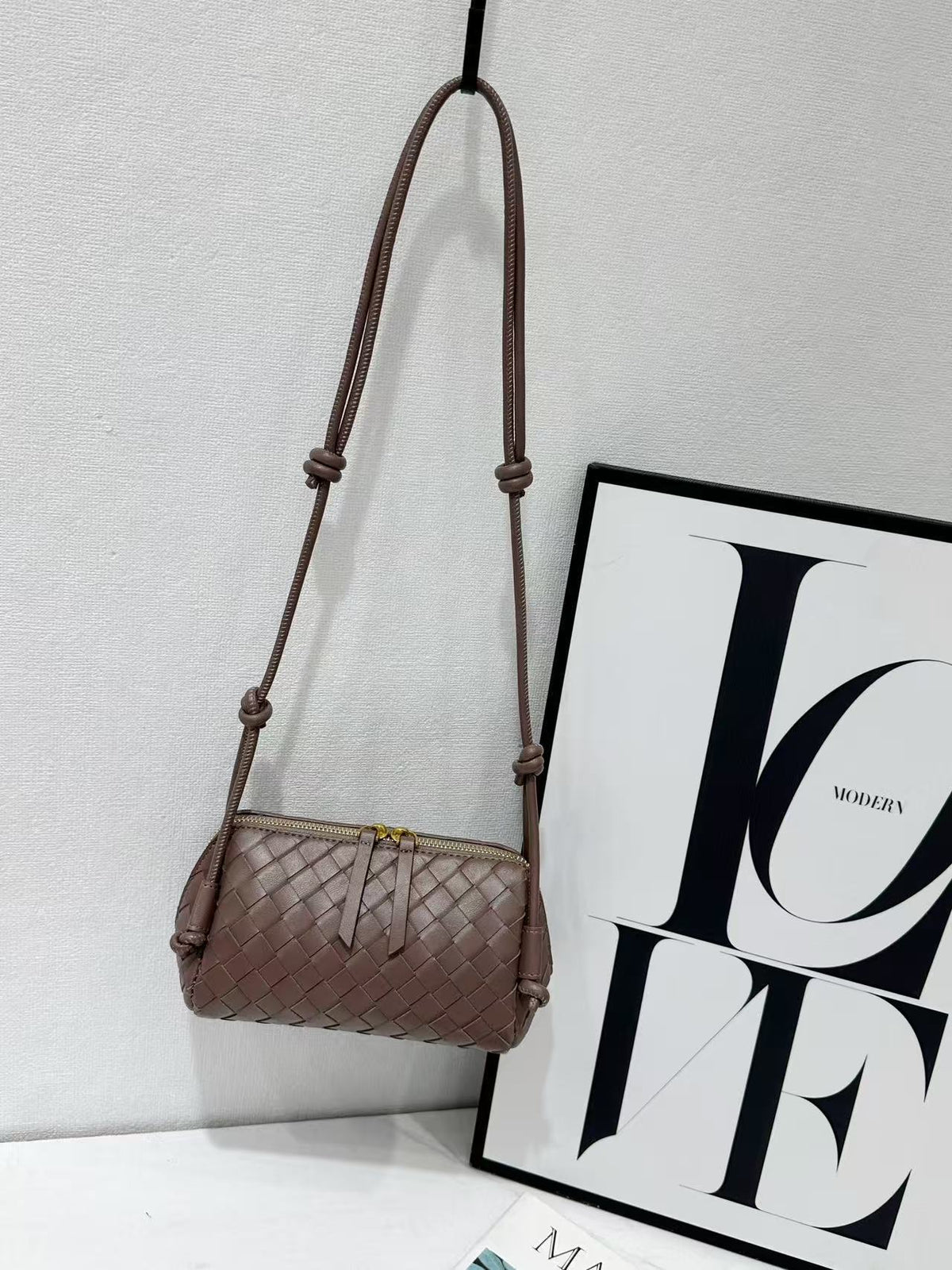 Commute Handmade Style Woven Minority Fashion Handbags