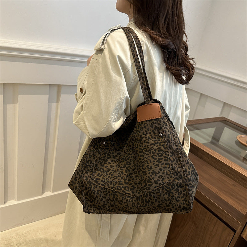 Women's Canvas Large Capacity Personalized Fashion Trendy Portable Women's Shoulder Bag