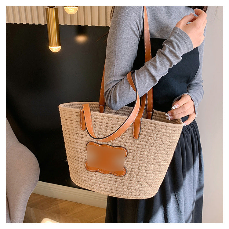 Women's French Luo Straw Woven Retro Portable Crossbody Bags