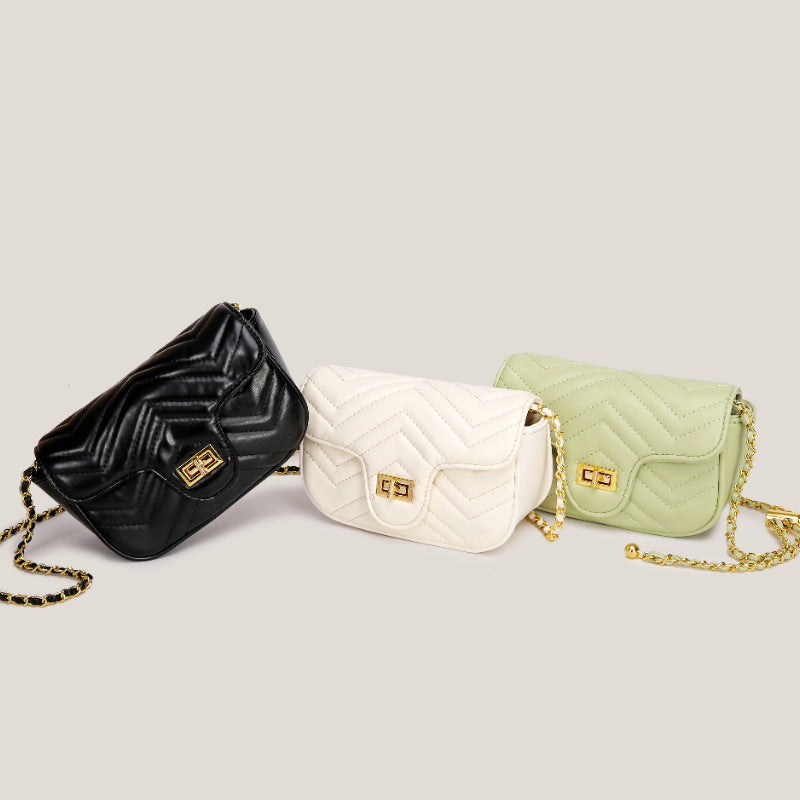 Style Rhombus Chain High Sense Large Capacity Women's Messenger Bag