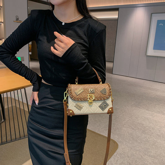Women's Style Advanced Texture Design Badge Trendy Small Square Bags