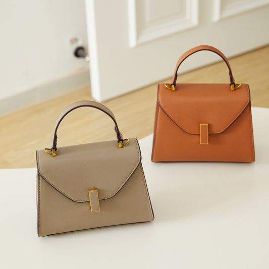 Women's Solid Color Retro Easy Matching Fashion Crossbody Bags