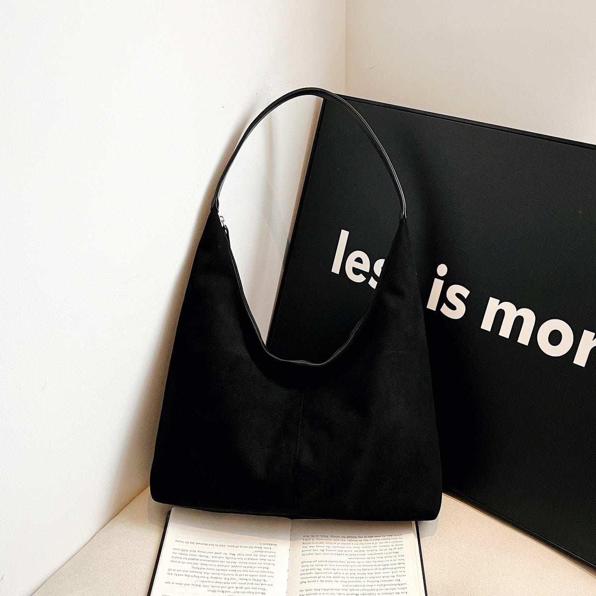 Large Capacity Retro Frosted Underarm Simple Fashion Women's Shoulder Bag