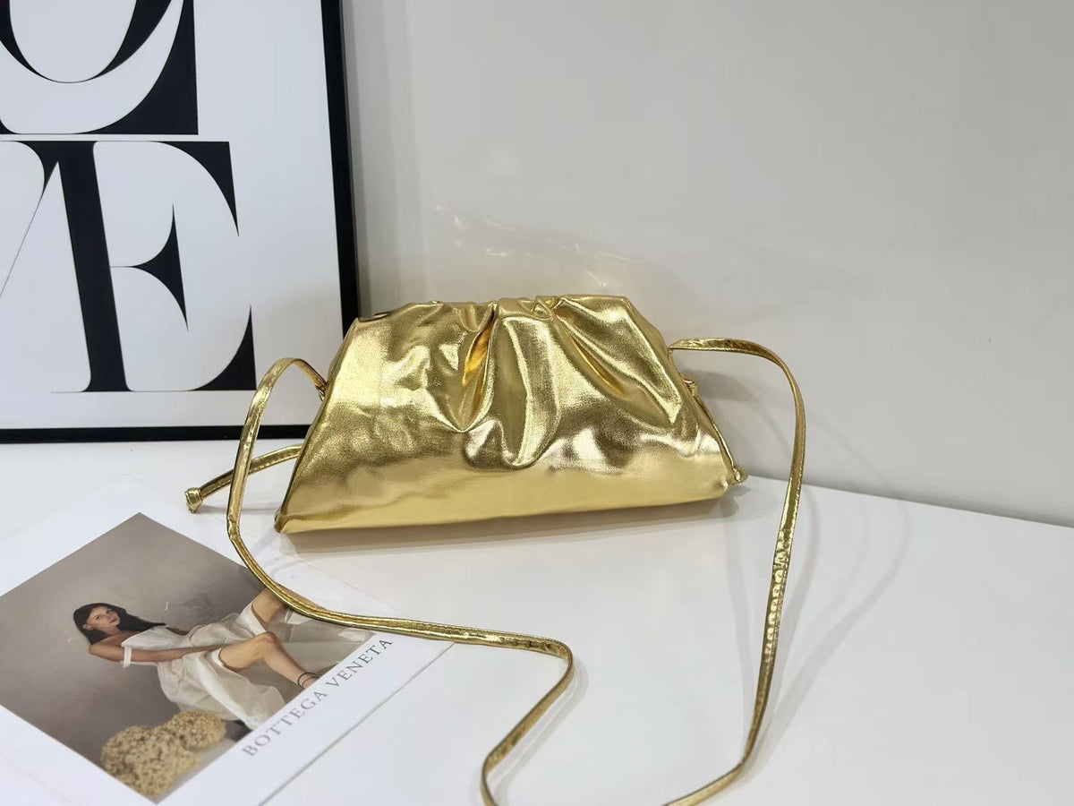 Women's High-grade Pleated Cloud Plain Fashionable Shoulder Bags