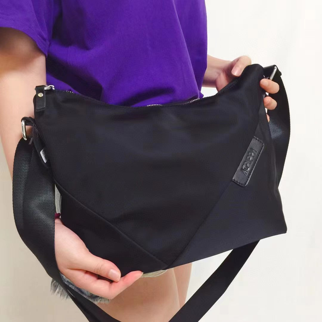 Women's Fashion Waterproof Nylon Simple Commuter Crossbody Bags