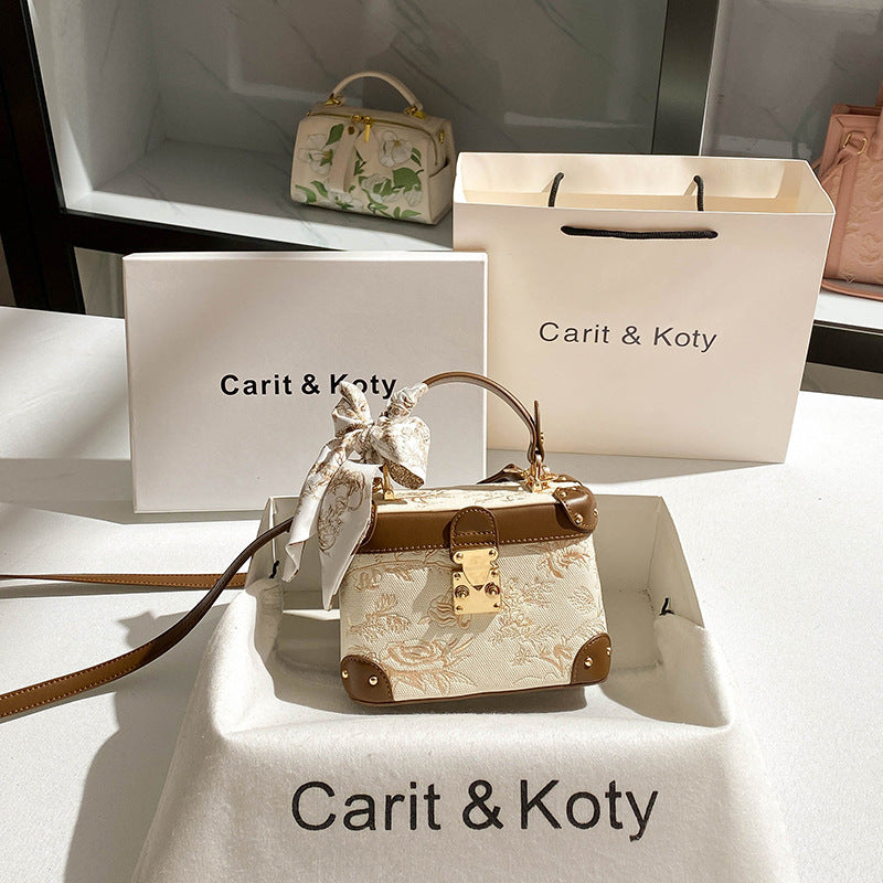 Chinese Embroidery Box High Sense Contrast Small Square Bags