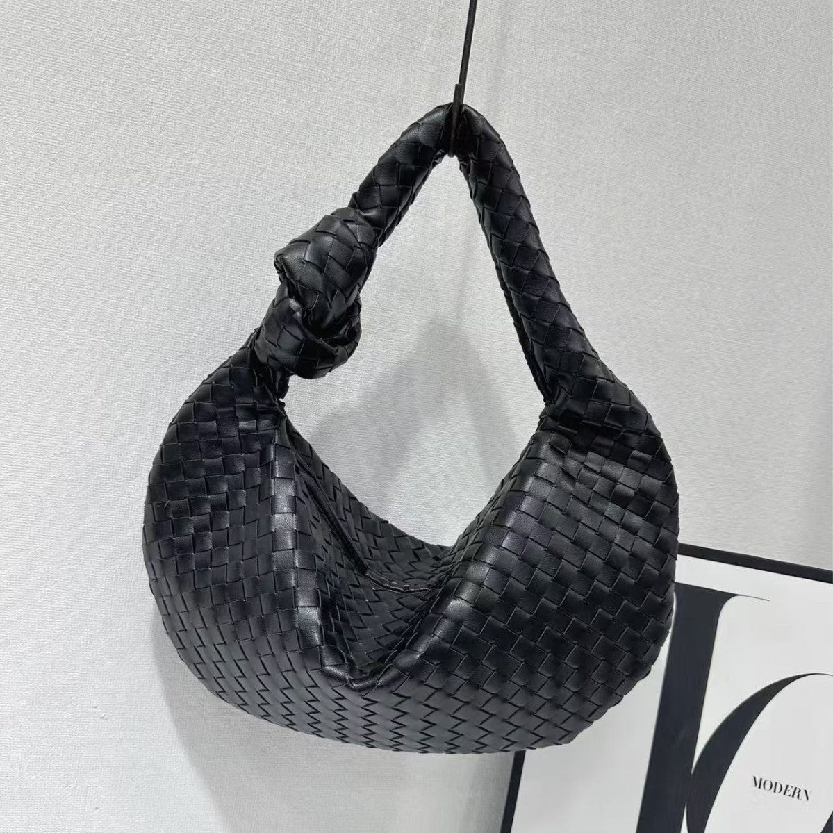 Croissant Simple Versatile Knotted Underarm Solid Color Bags