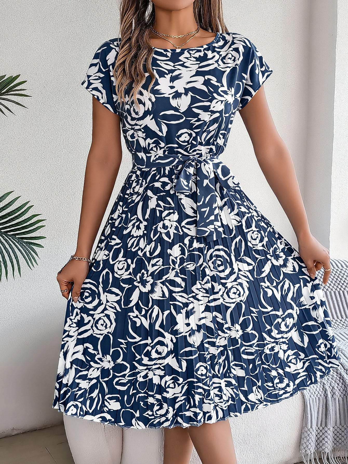 Slouchy Casual Sleeve Floral Print Pleated Dresses