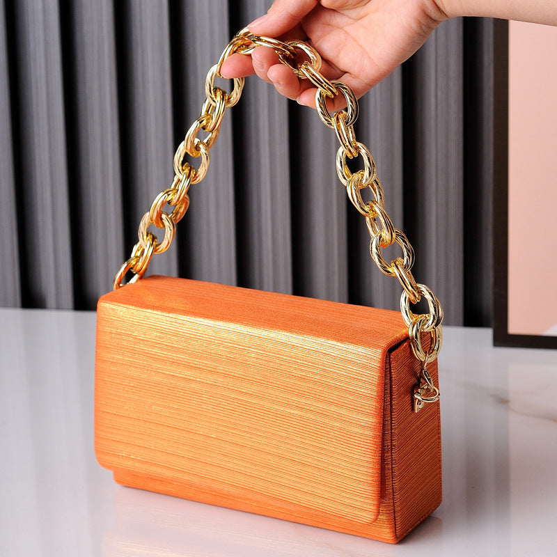 Creative Women's Featured Chain High-grade Simple Evening Bags