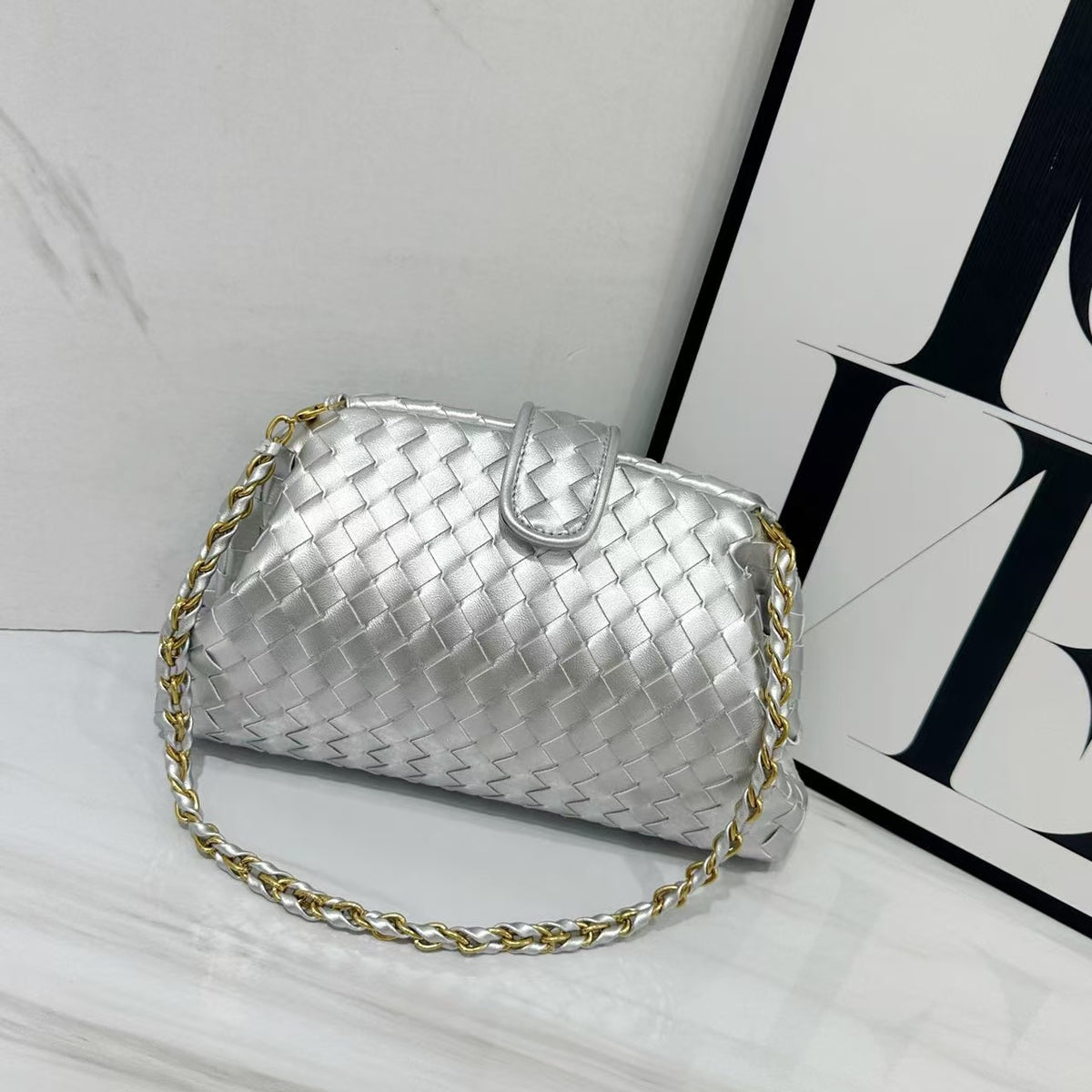 Woven Underarm Cloud Pleated Light Luxury Bags