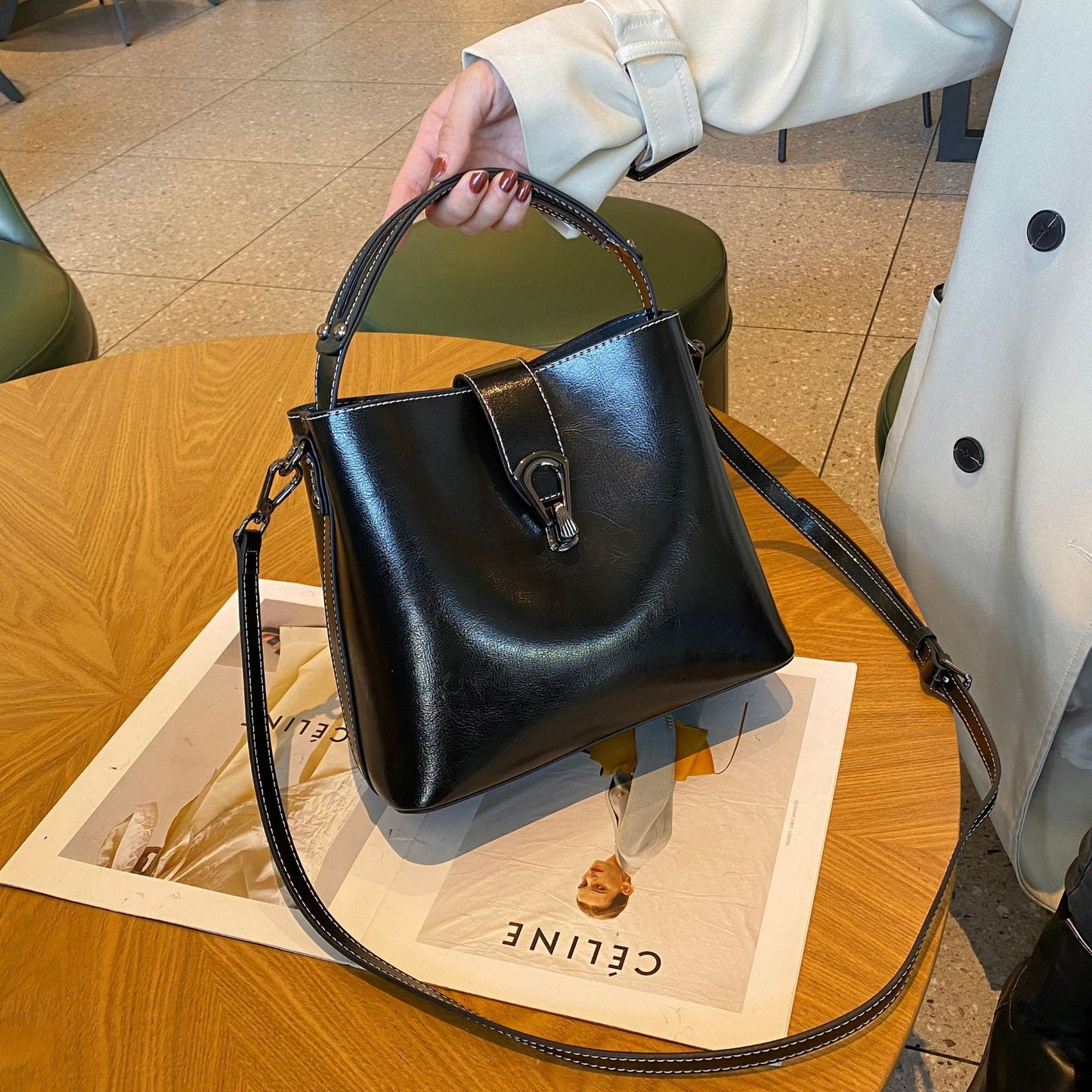 Oil Wax Leather Simple Large Capacity Crossbody Bags