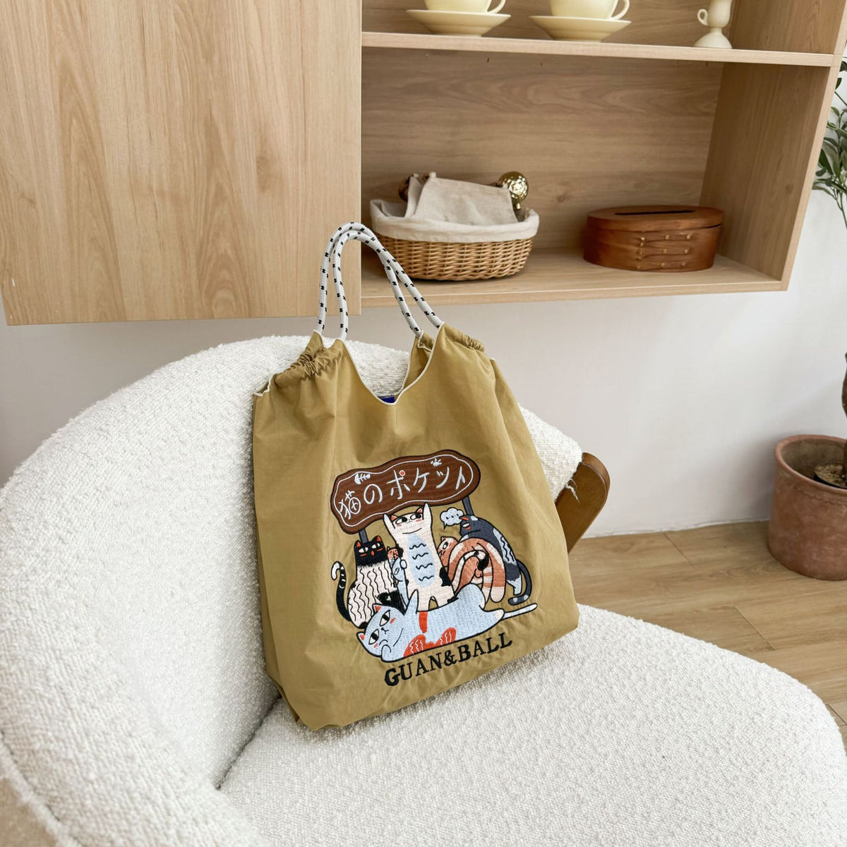 Women's Nylon Embroidered Fashion Niche Large Capacity One Women's Shoulder Bag