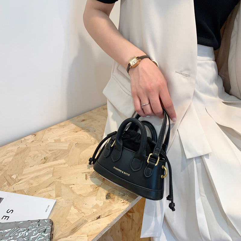 Women's Spring Cute Mini Shell Fashionable Retro Textured Shoulder Bags