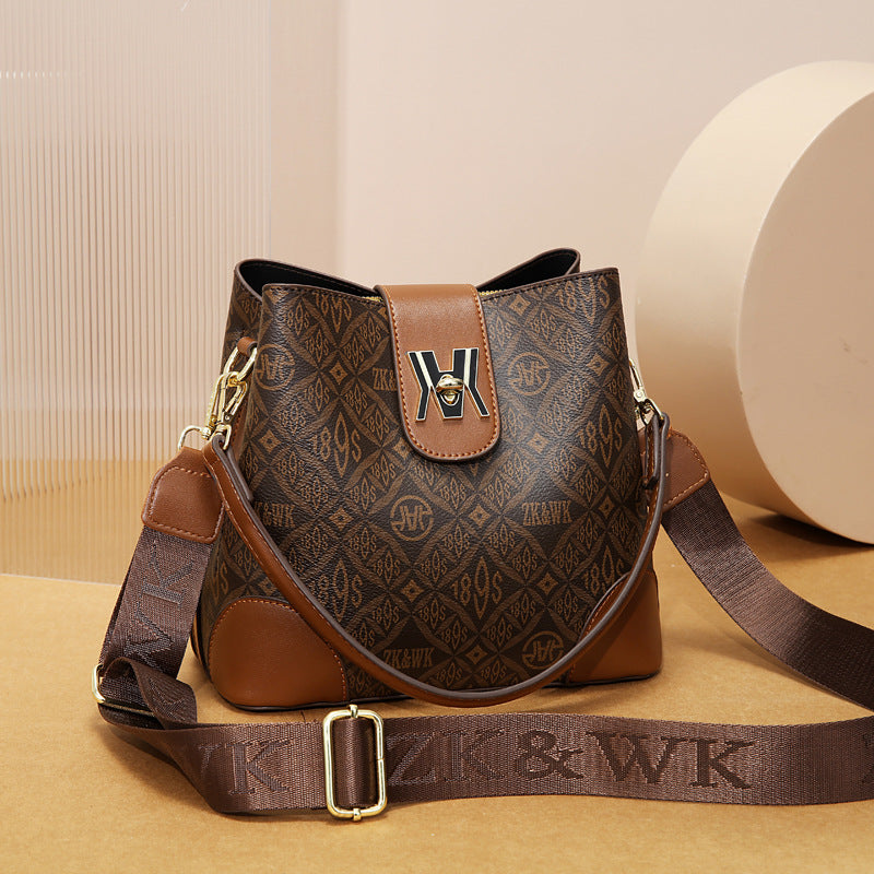 Attractive Innovative Large Capacity Retro Mother Bucket Bags