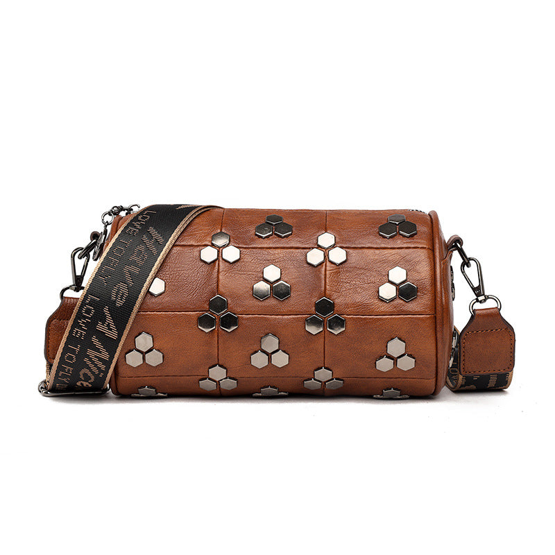 Women's Today Popular Korean Style Fashion Rivet Round Personality Women's Shoulder Bag