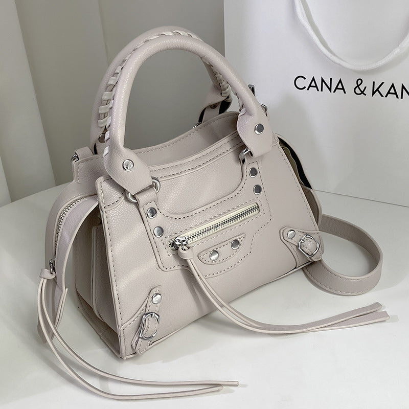 Women's Fashion Retro High Sense Black Commuter Crossbody Bags