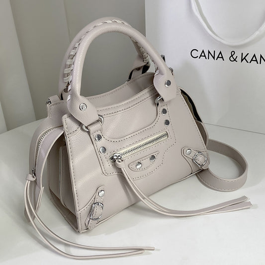 Women's Fashion Retro High Sense Black Commuter Crossbody Bags