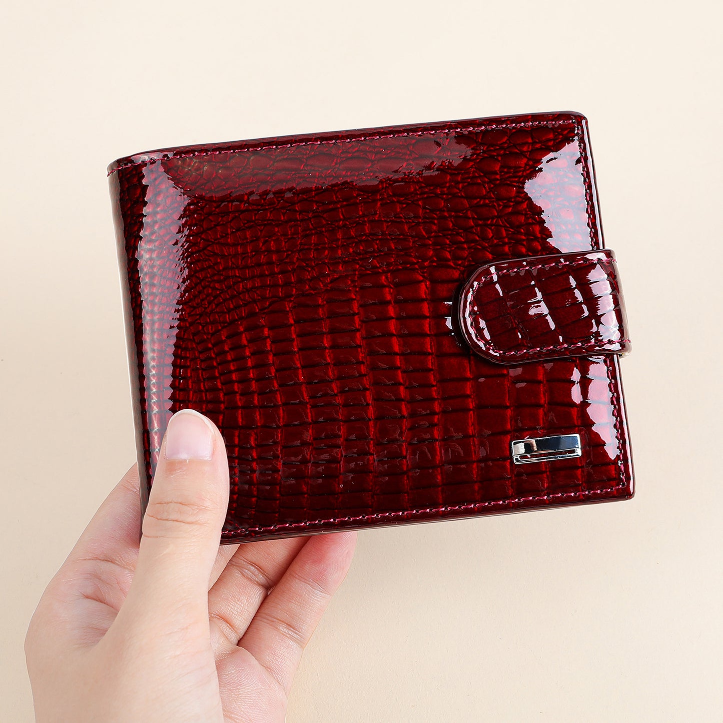 Women's Short Chic Large Capacity High-grade Patent Ladies Wallets