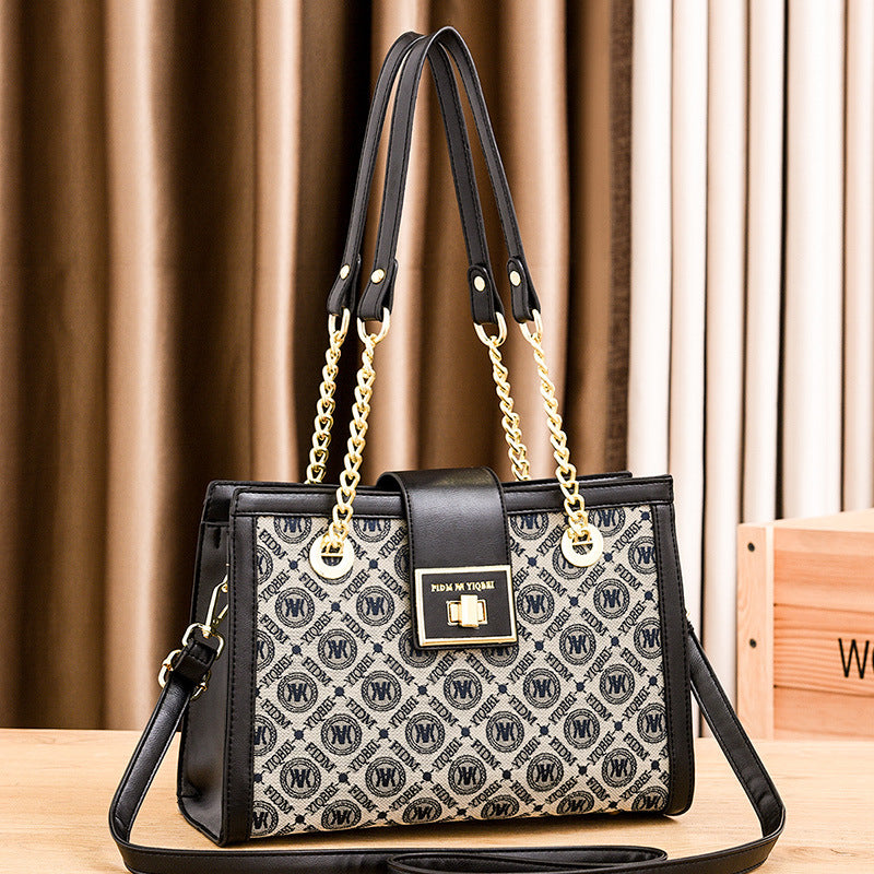 Women's Beautiful Chain Large Capacity Fashion Tote Bags