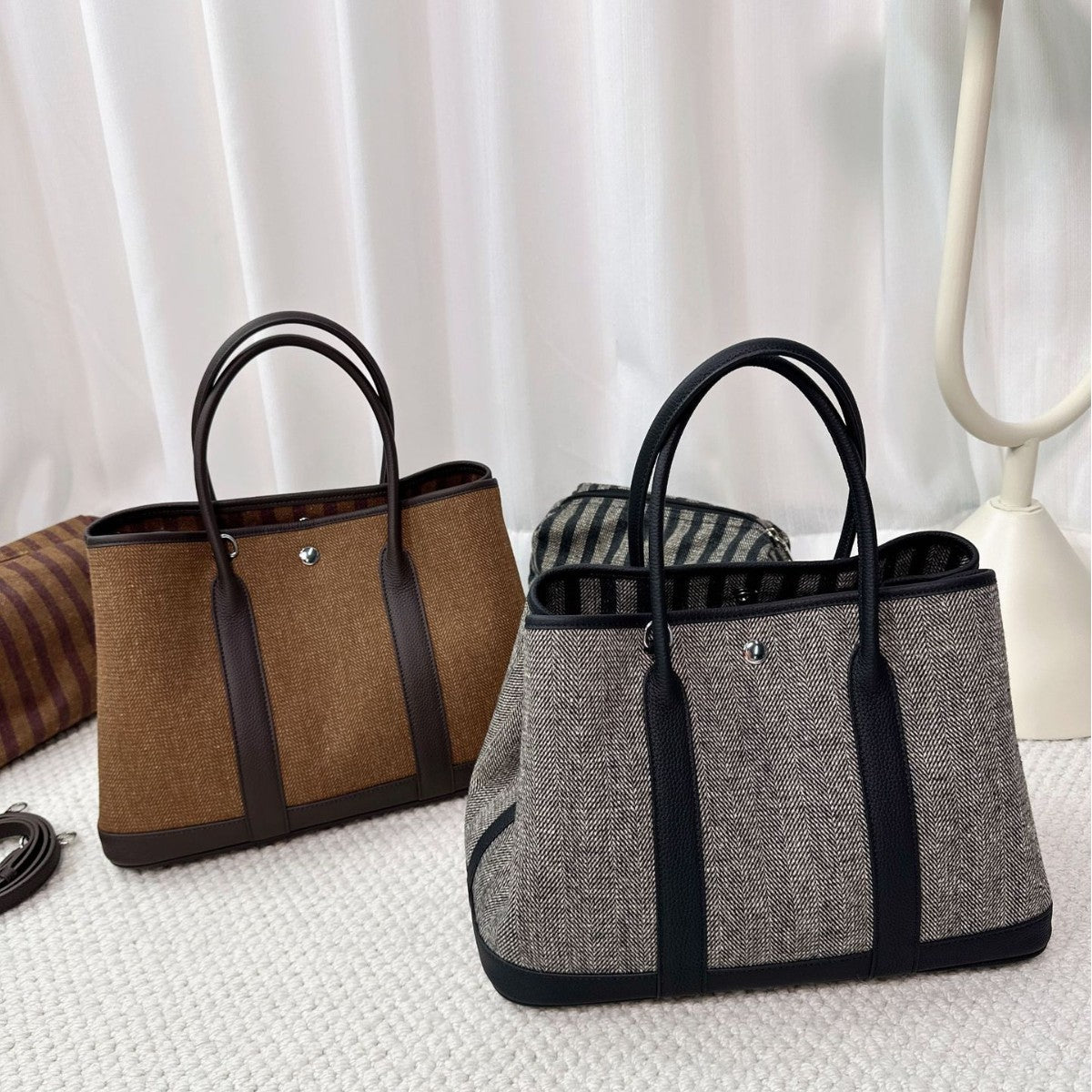 Vintage Woolen Top Layer Cowhide Large Capacity Handbags