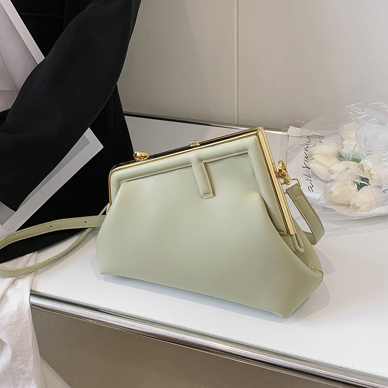 Women's Trendy Clip Design F Simple Elegant Shoulder Bags